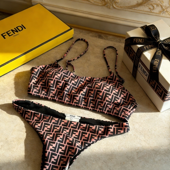 Fendi Black and Pink Logo Bikini - Picture 5 of 6